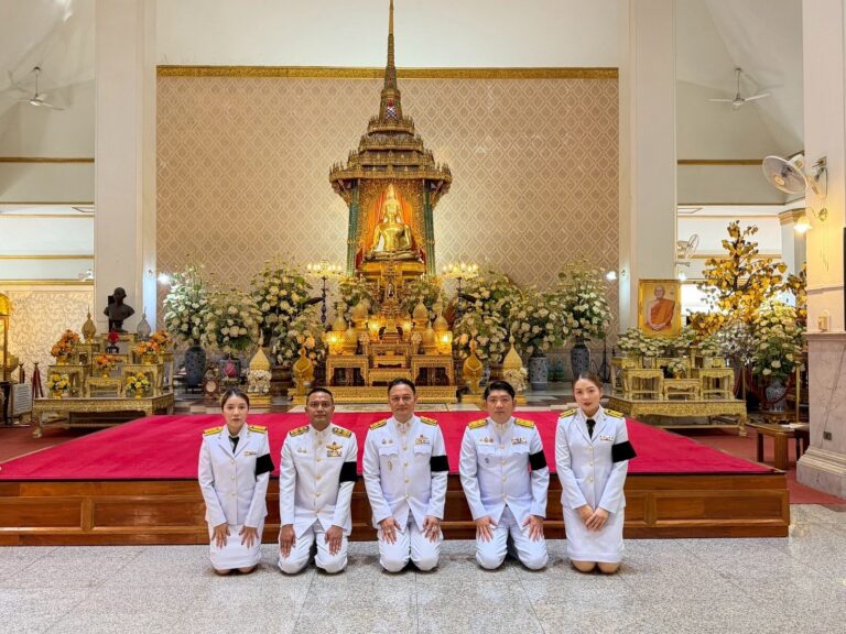 ผู้อำนวยการโรงเรียนเตรียมอุดมศึกษา ภาคตะวันออกเฉียงเหนือ พร้อมด้วยคณะผู้บริหาร โรงเรียนเครือเตรียมอุดมศึกษา เข้าร่วมพิธีบำเพ็ญกุศลเพื่ออุทิศถวายพระราชกุศล