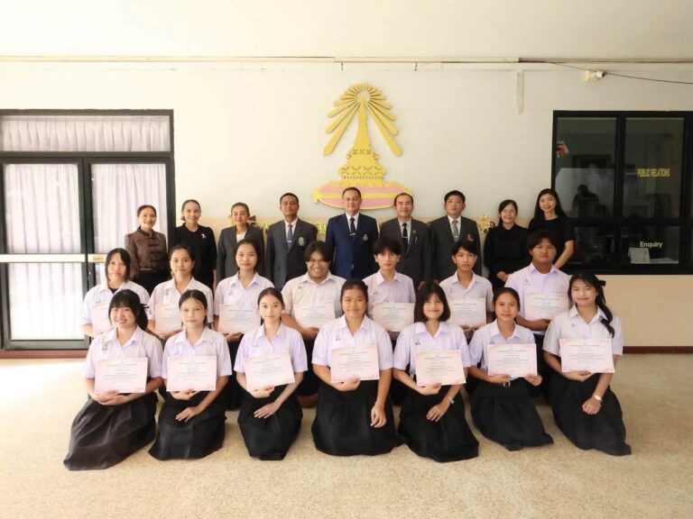 ขอแสดงความยินดีกับนักเรียนที่ได้รับรางวัลเนื่องในงานสัปดาห์ห้องสมุด ประจำปีการศึกษา2569